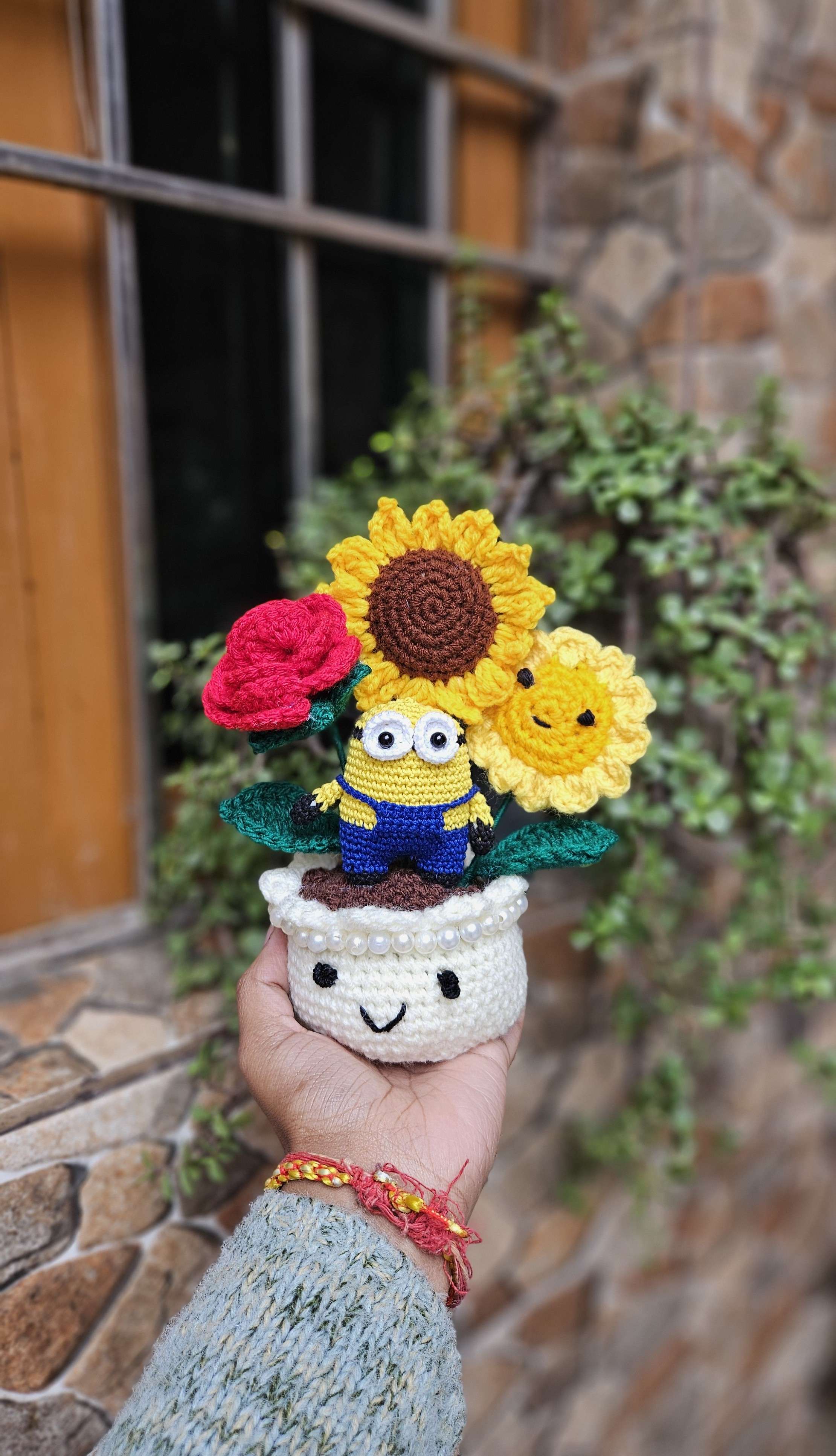 Flower pot