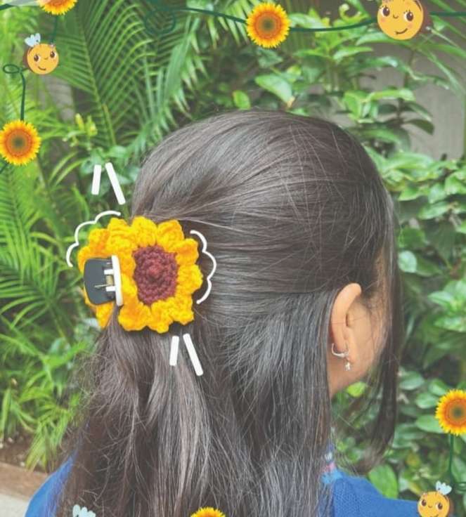 Sunflower Clutcher