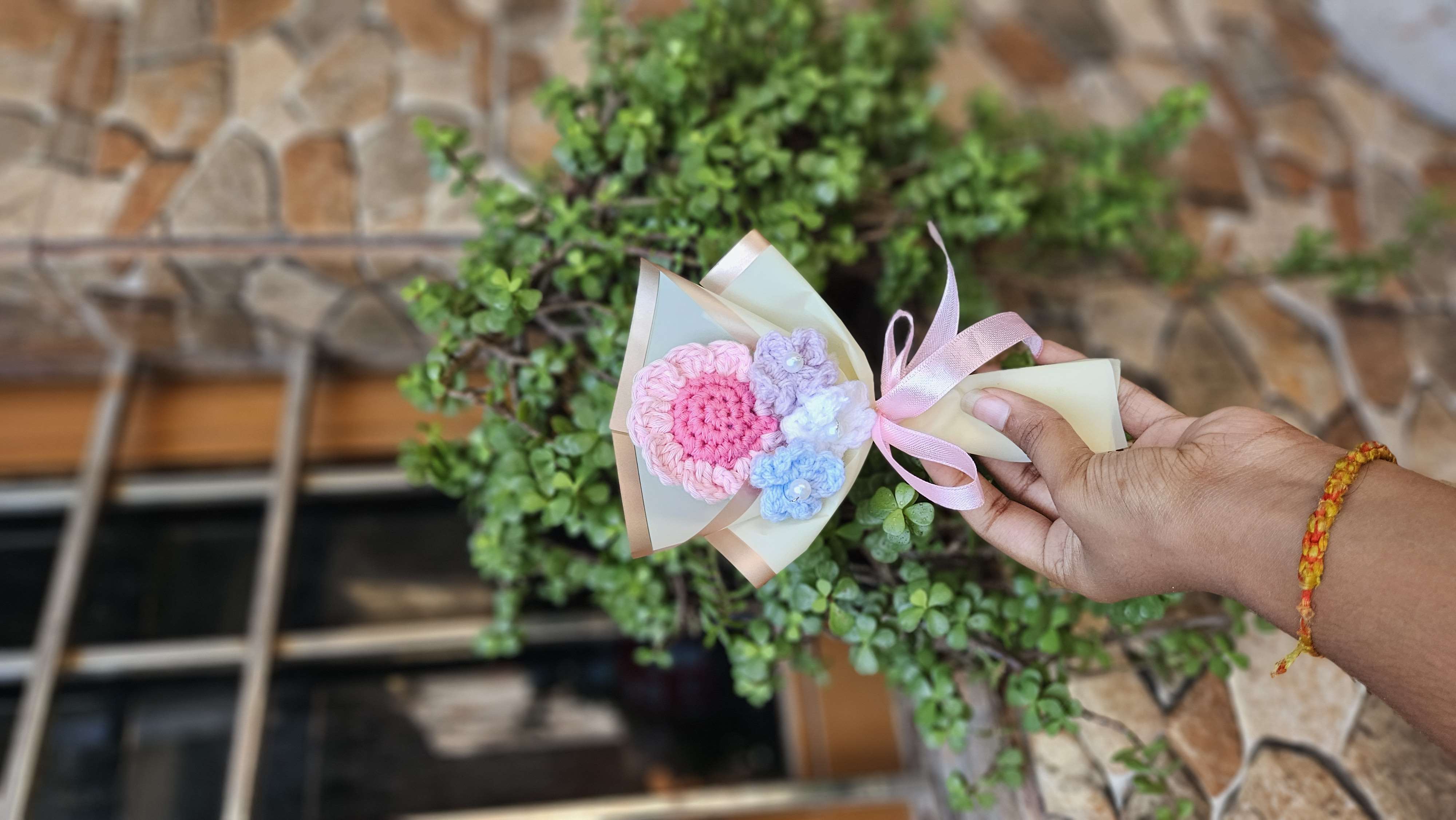 Mini pink daisy bouquet