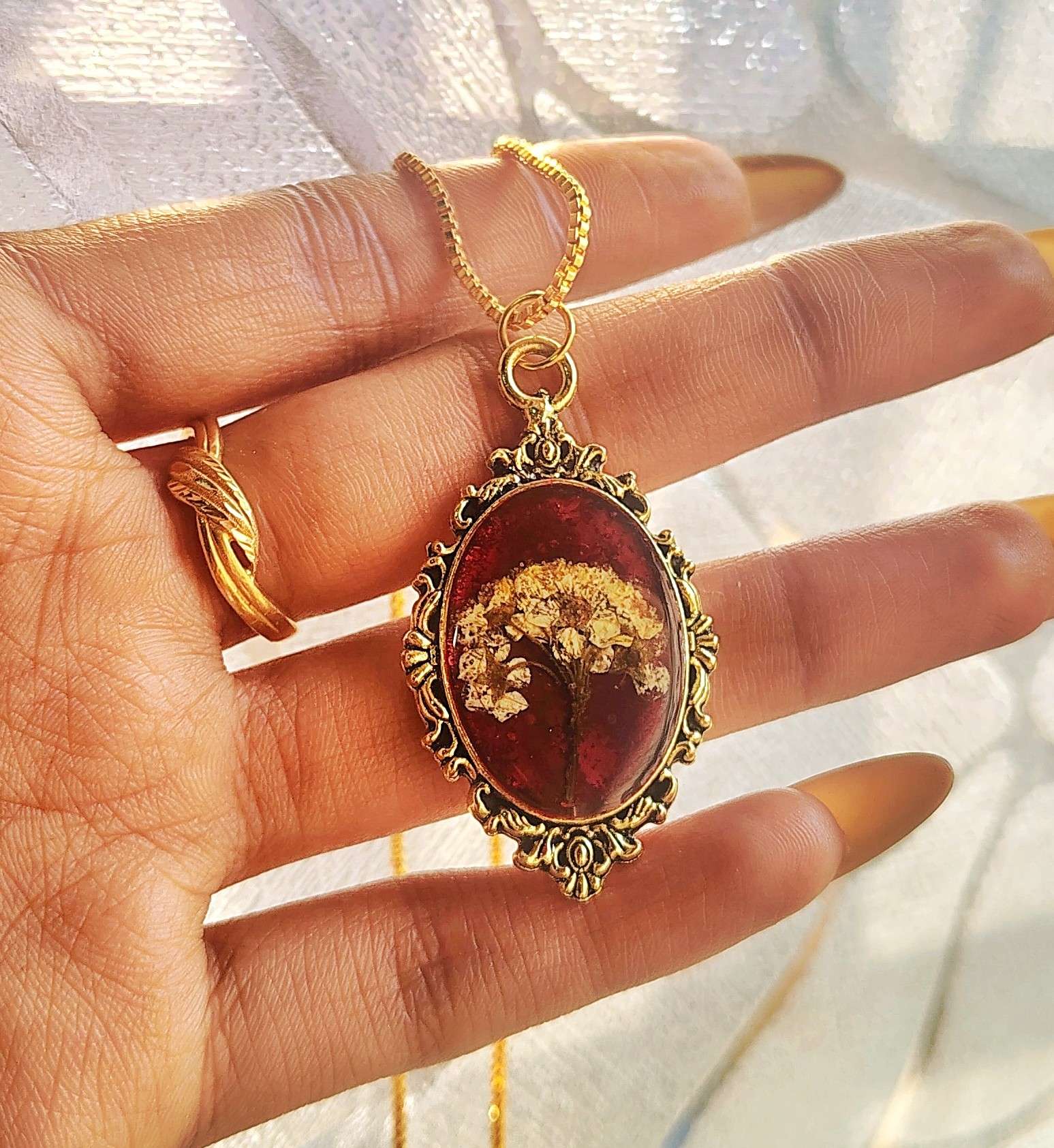 Vintage neckpieces