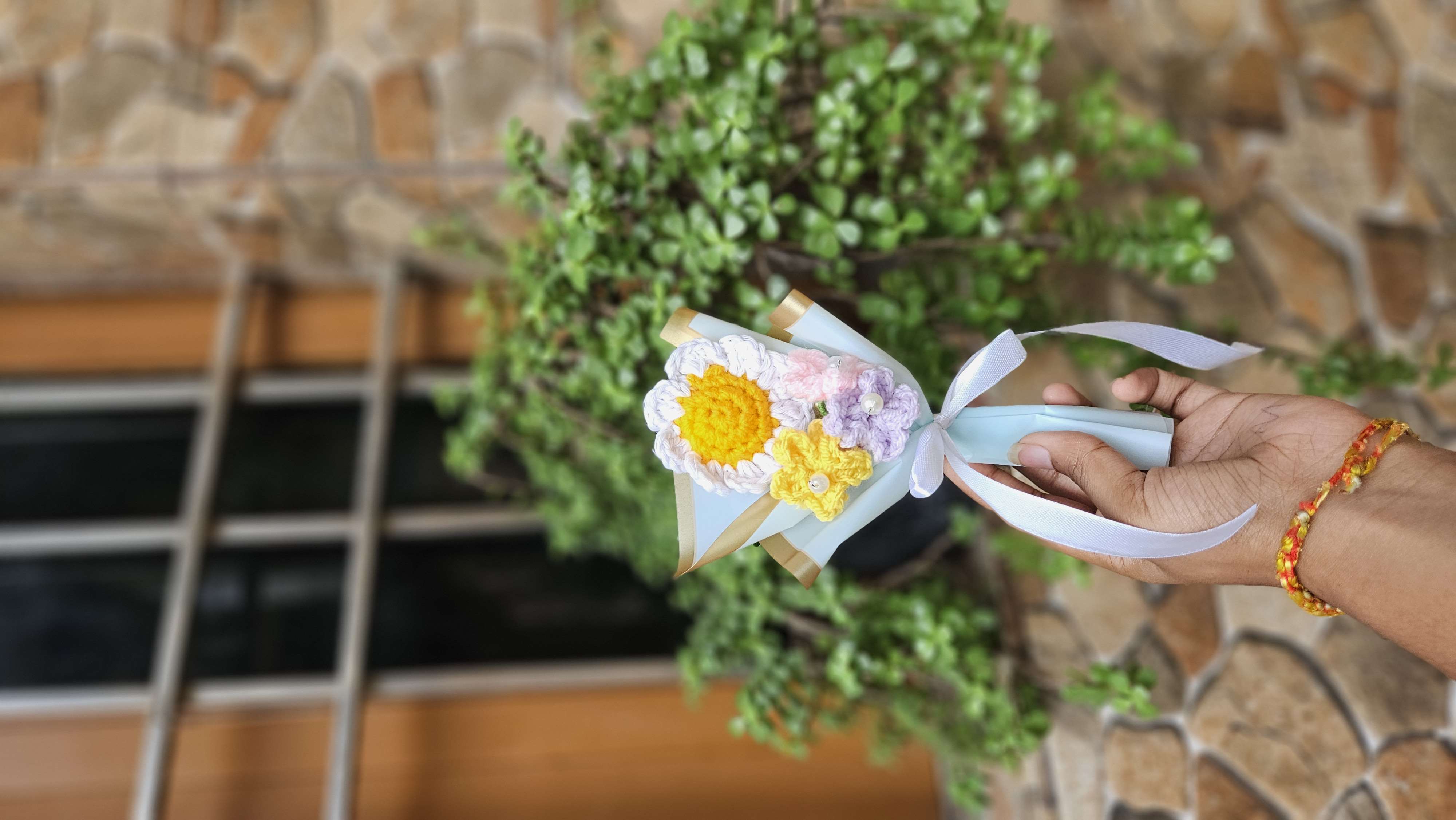 Mini white daisy bouquet