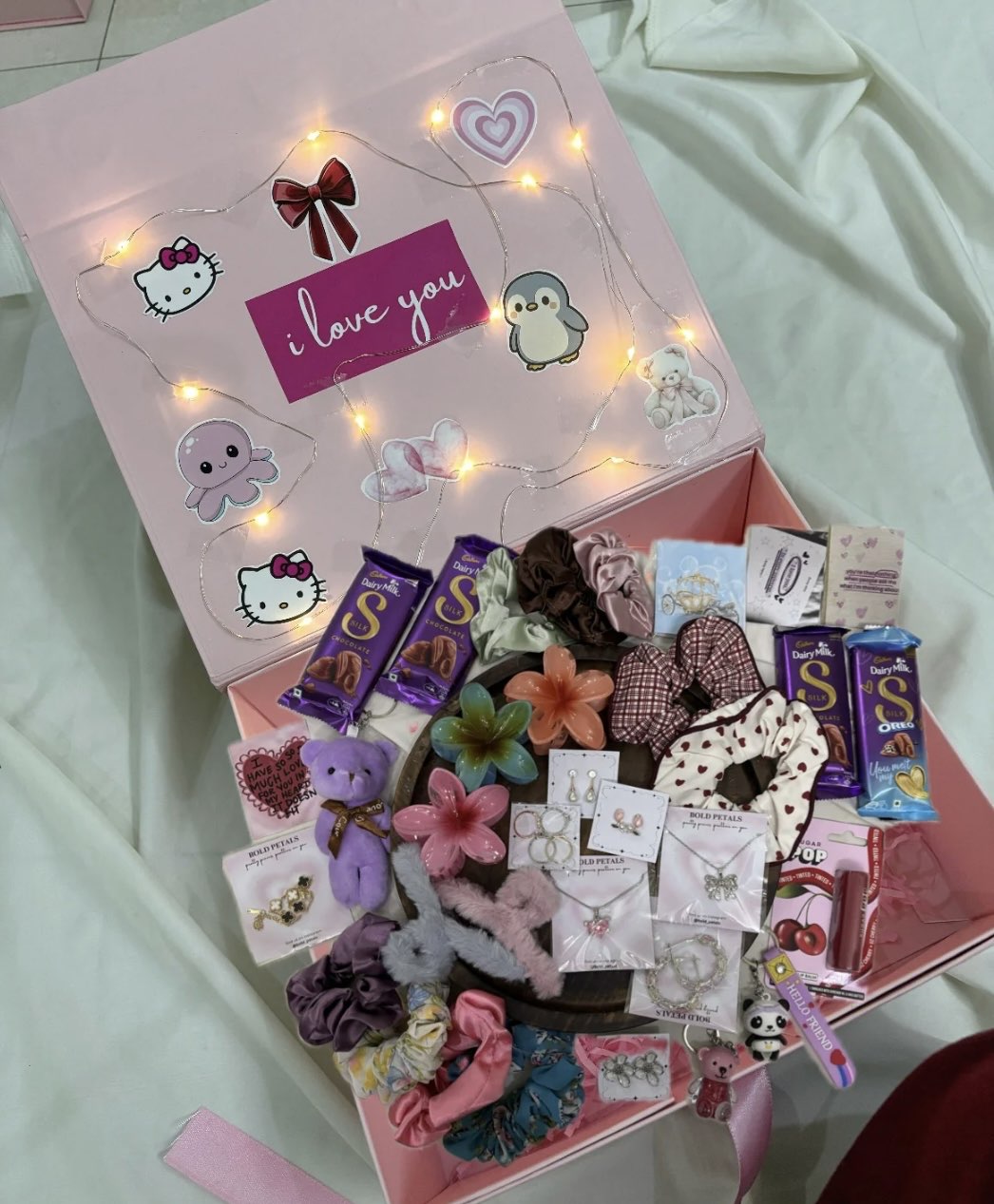 Gift hamper
