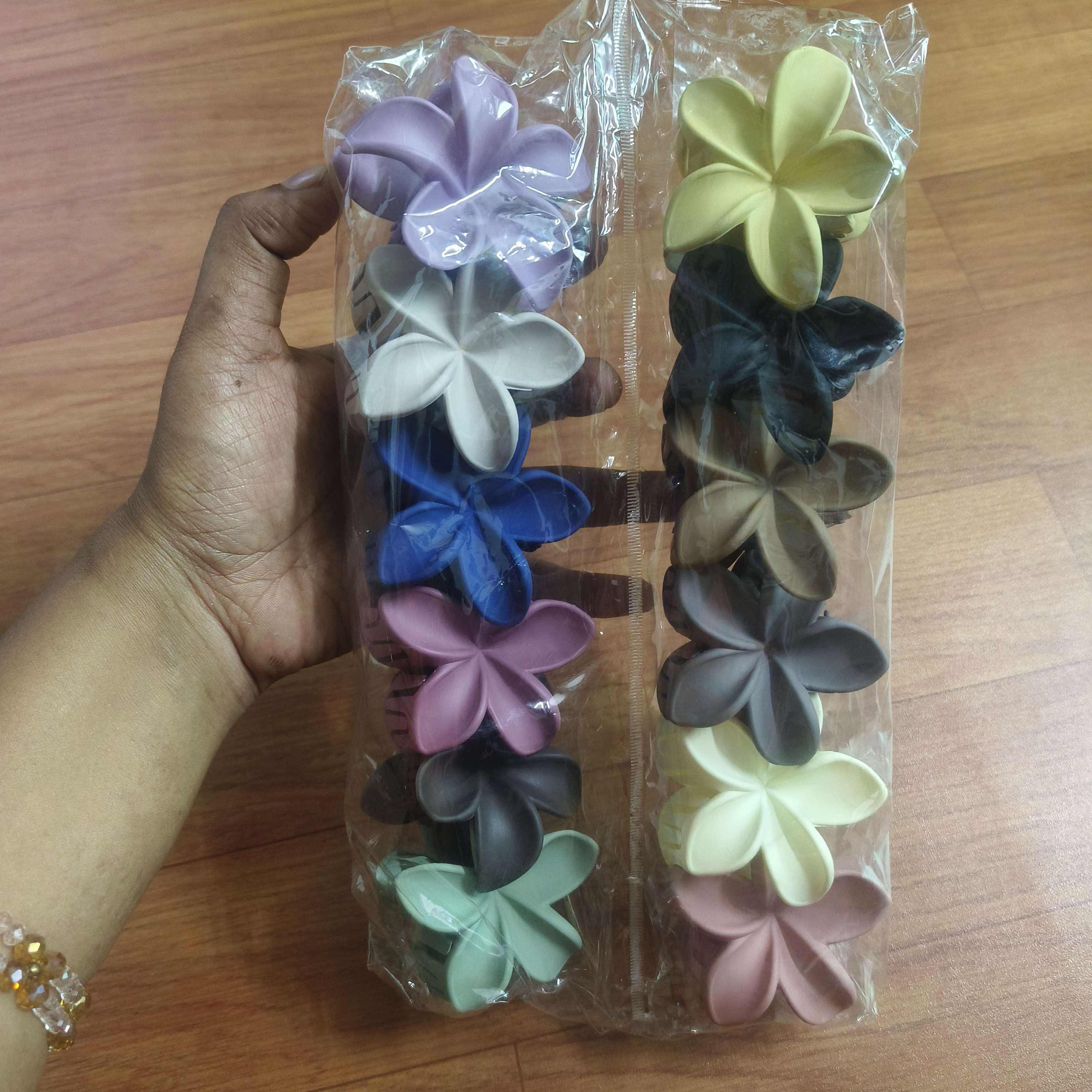 Luxbloss Medium (4 pieces)