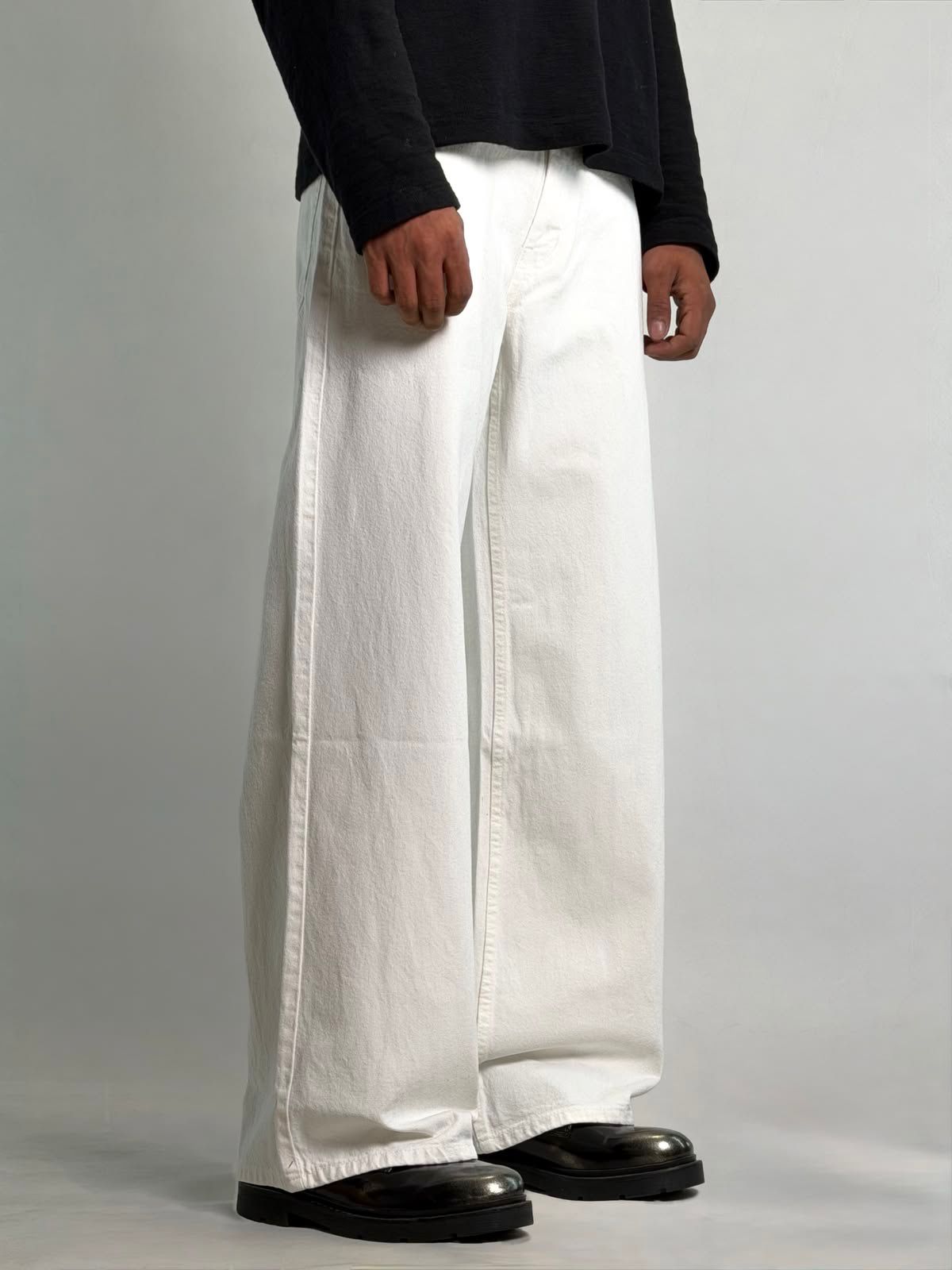 Solid White Baggy Fit Denim