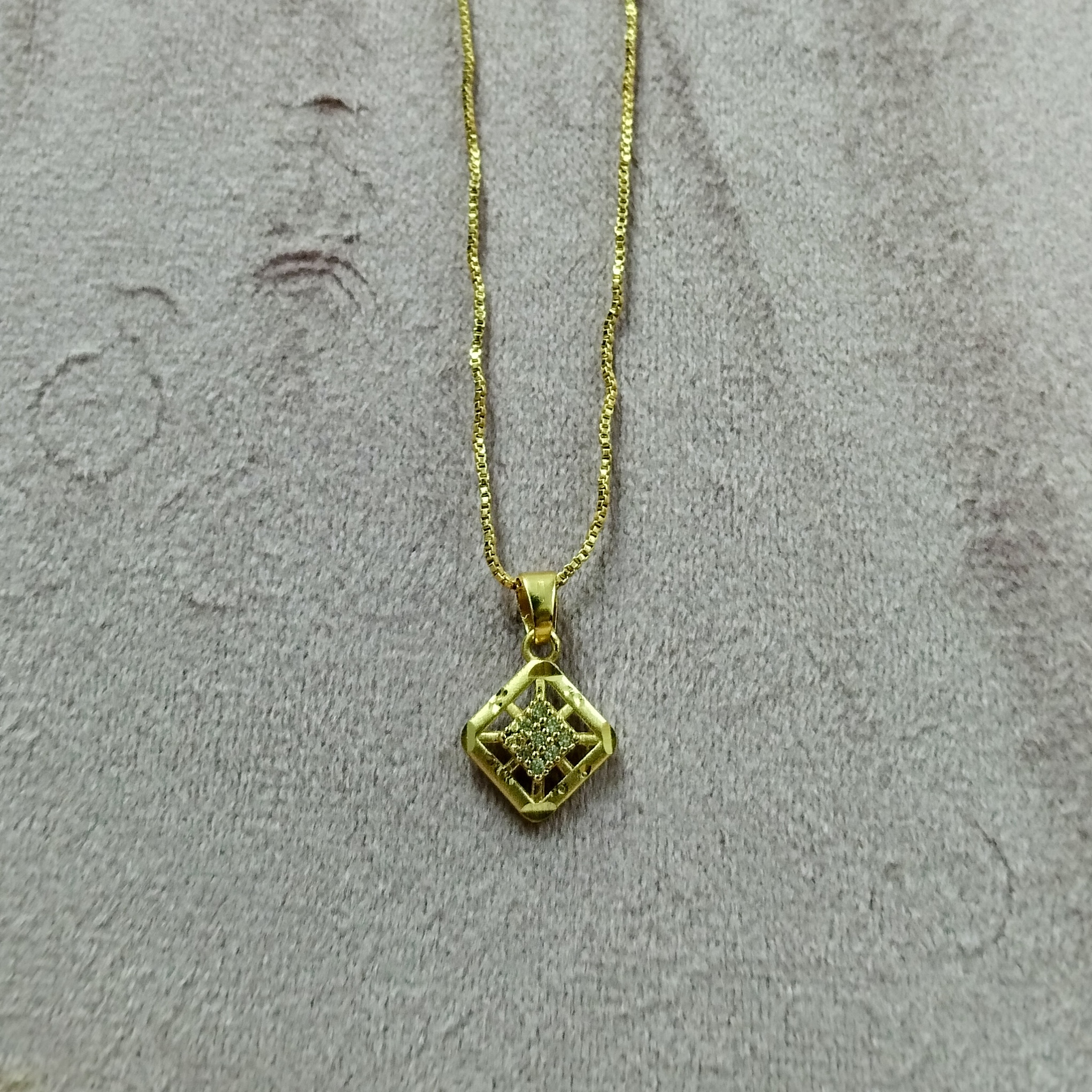 Gold Diamond Pendant