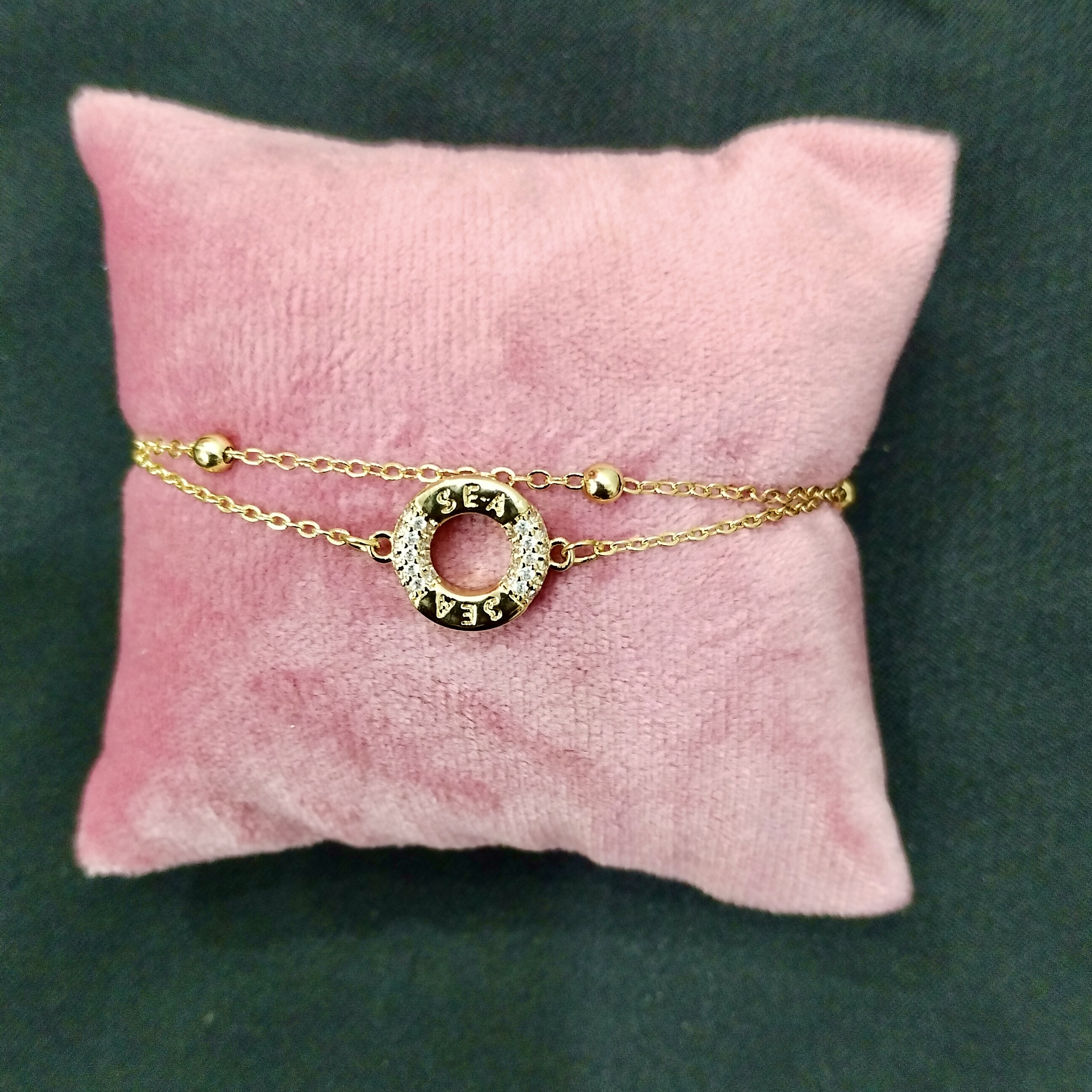 Gold Circle Charm Bracelet