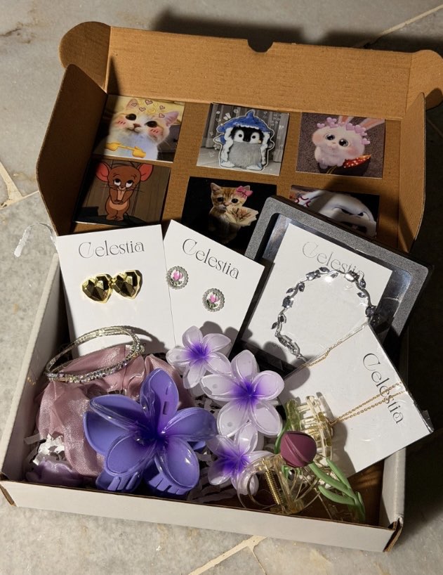 Tulip hamper box