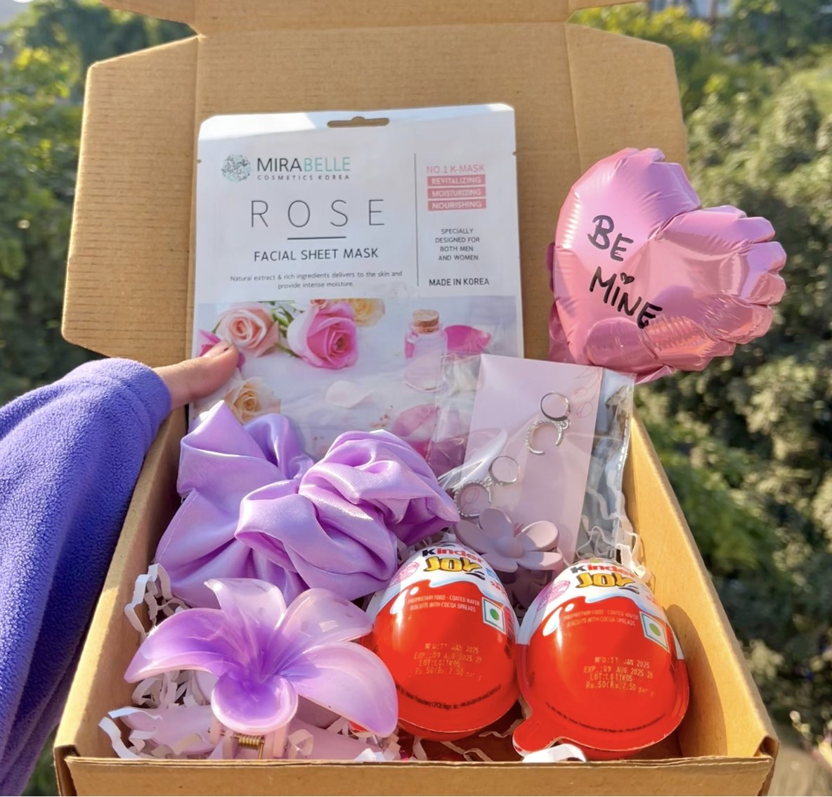 Valentine hamper