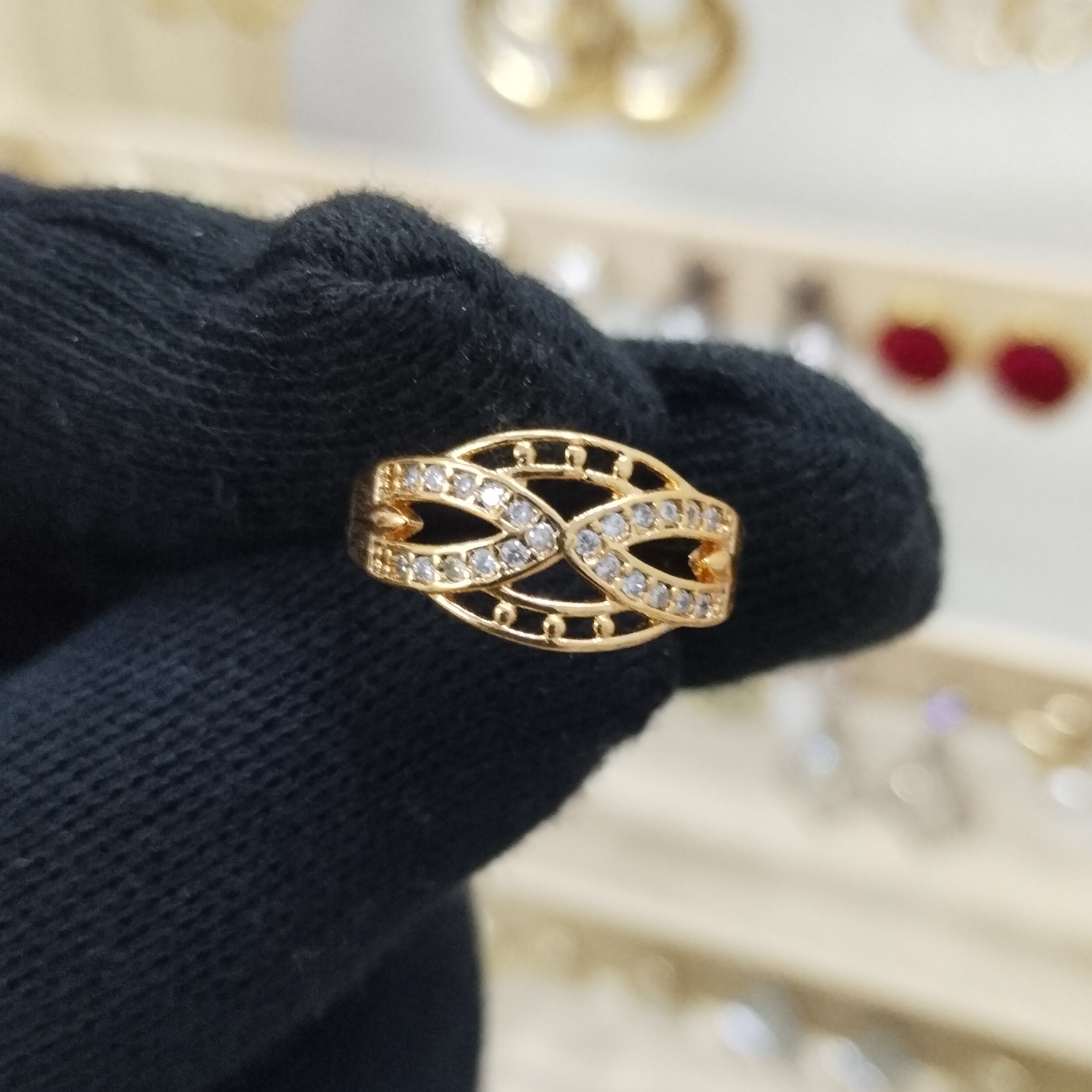 Golde Cubic Zirconian Ring