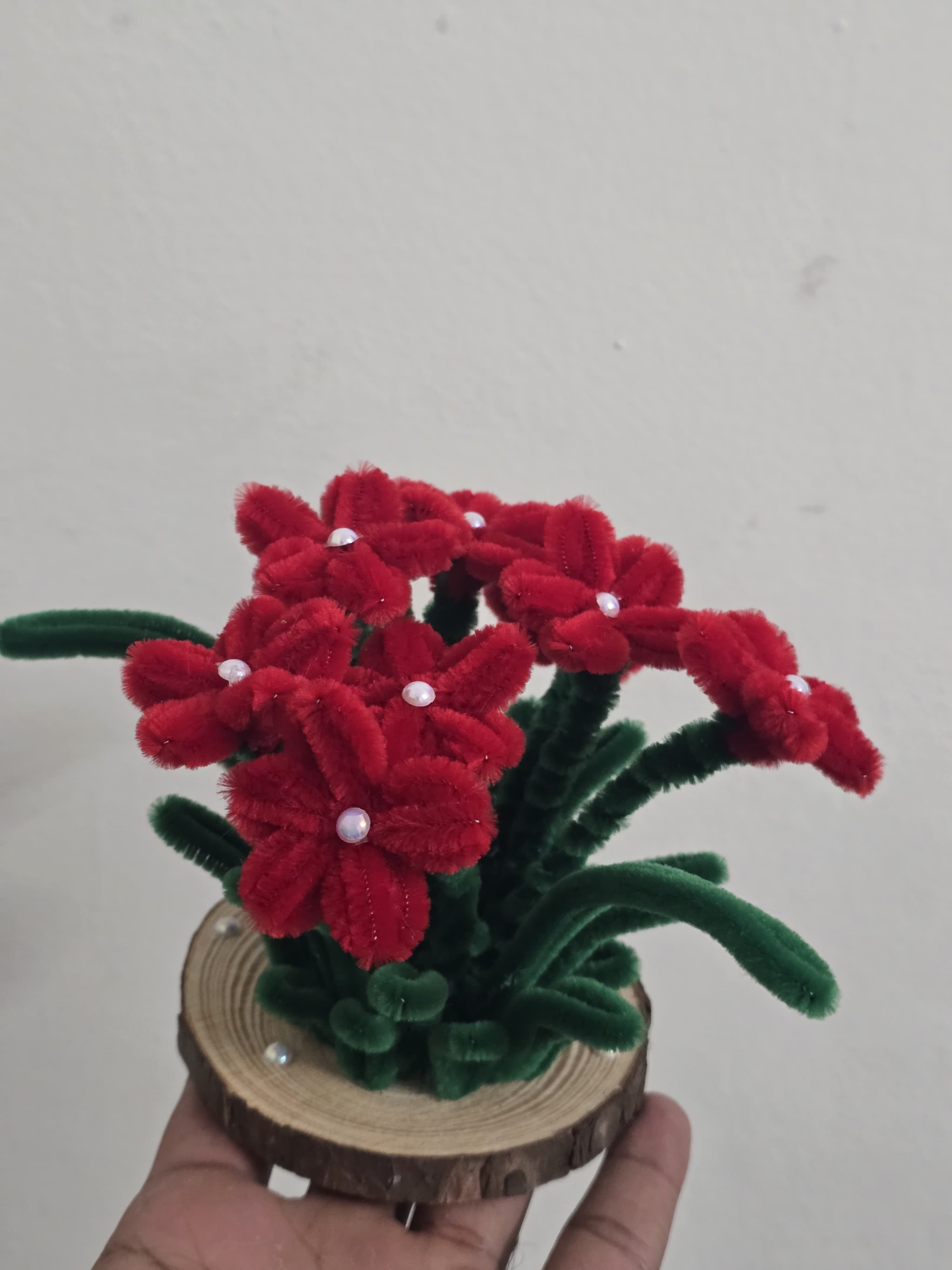Desk flowers thumbnail 3