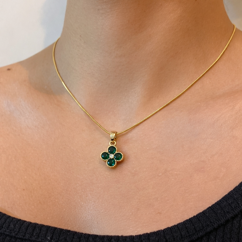 Timeless Clove necklace image 2