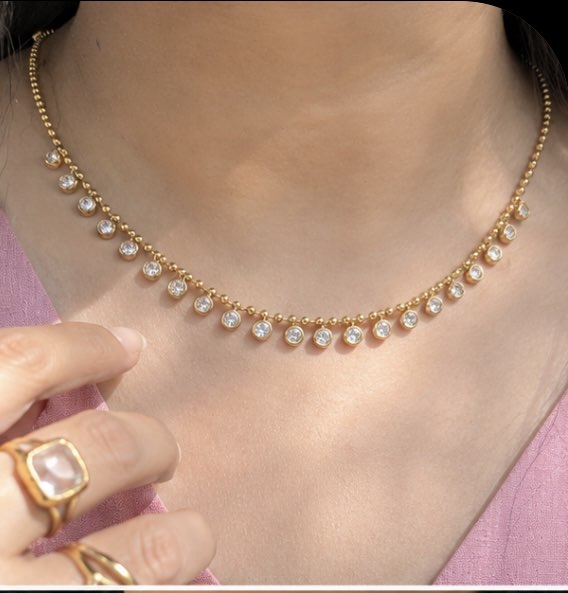 Angle Neckchain
