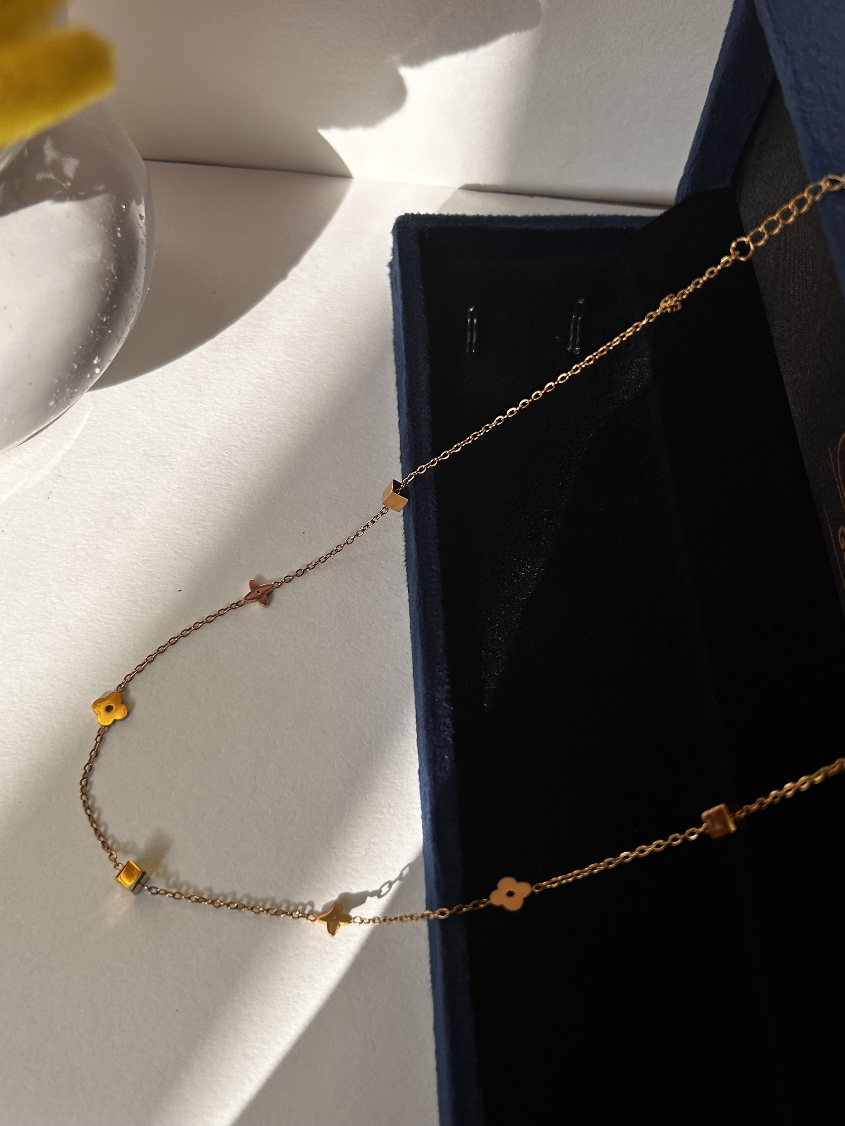 Dainty Neckchain image 2