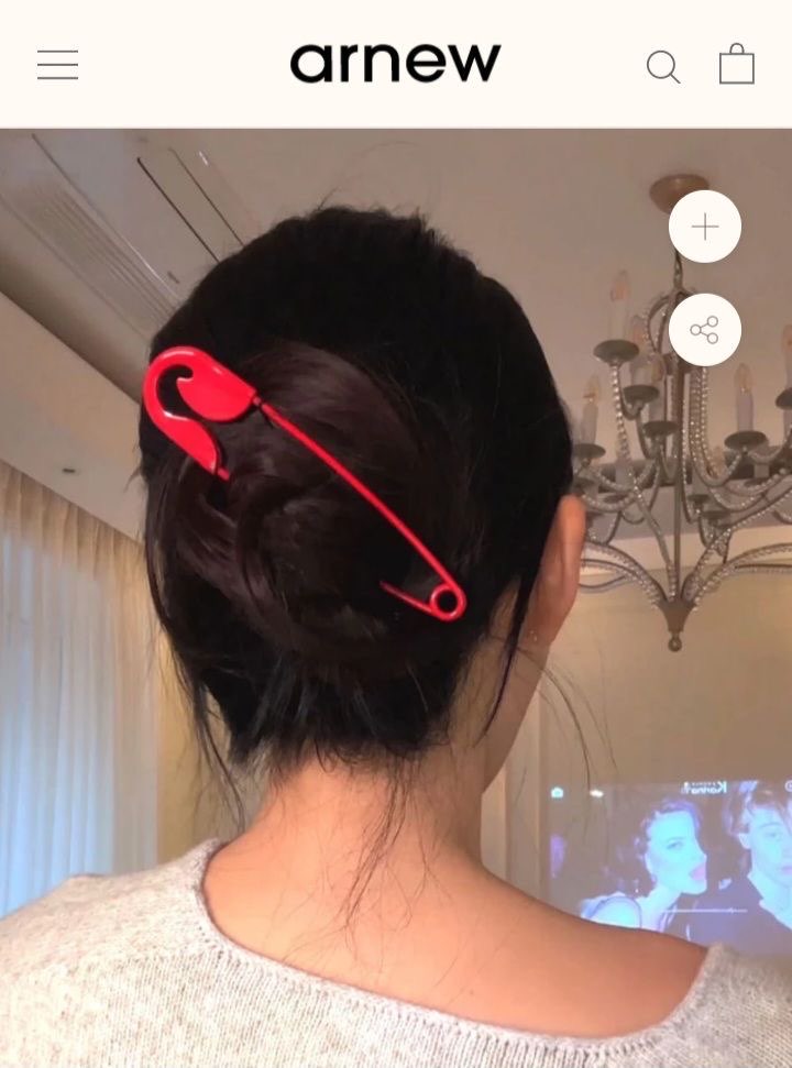 Viral hair tie (Red) safety pin style