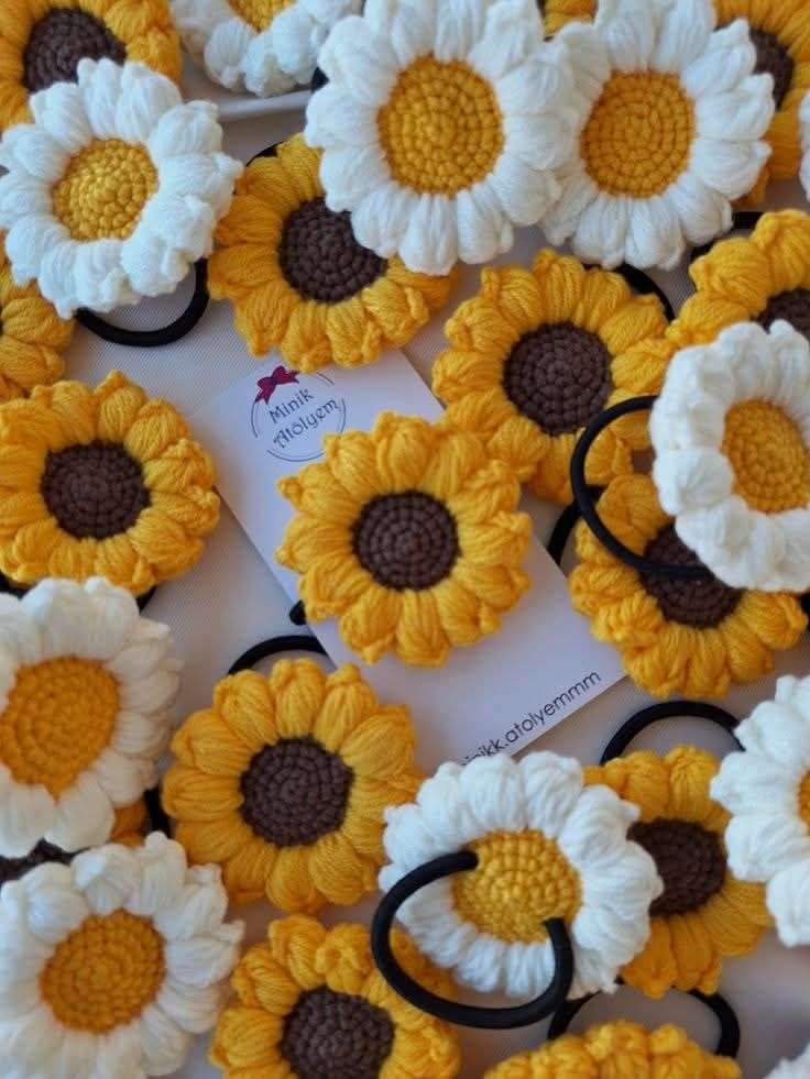 Sunflower Hairtie