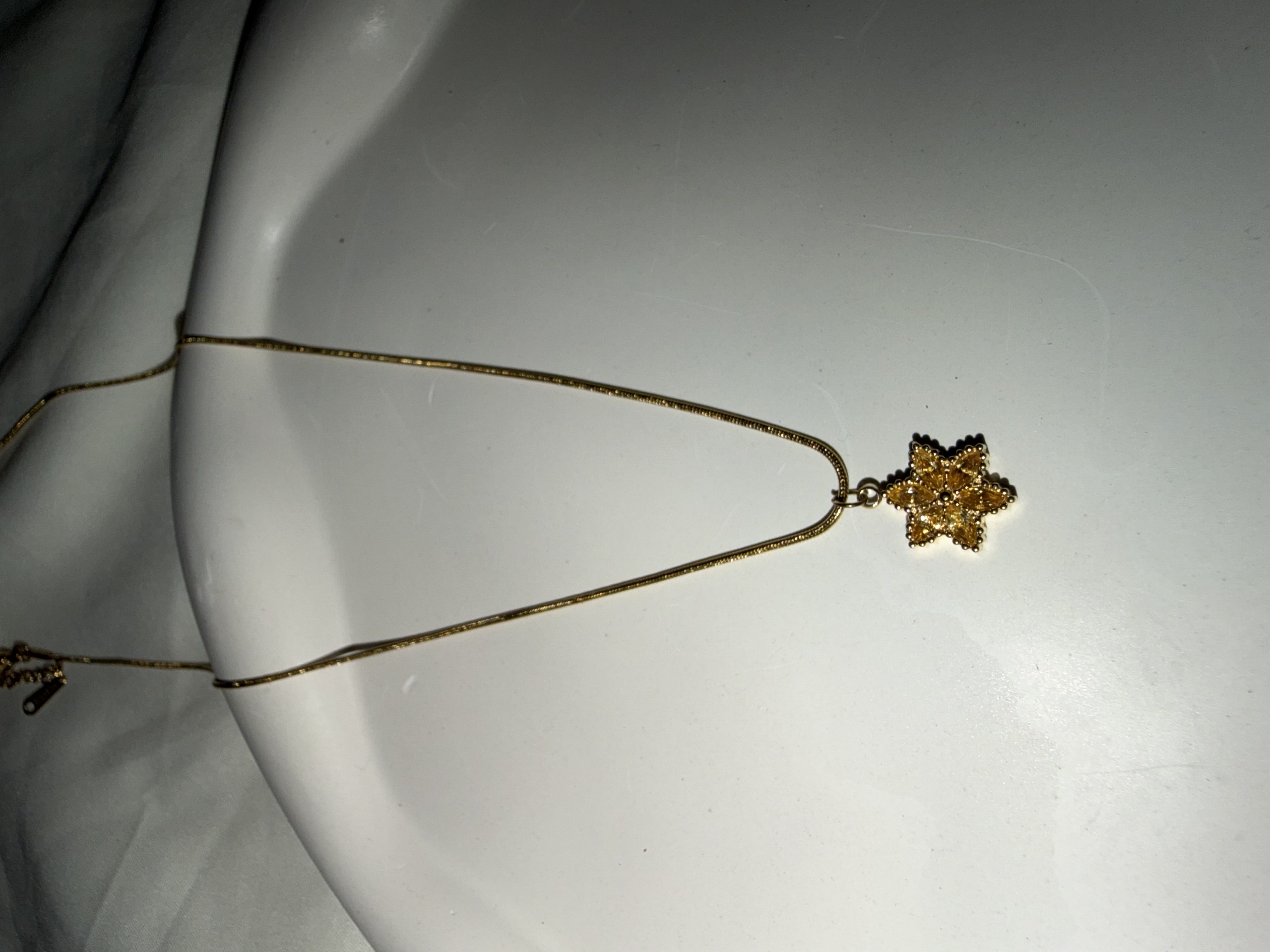 Studded flower 🌼
