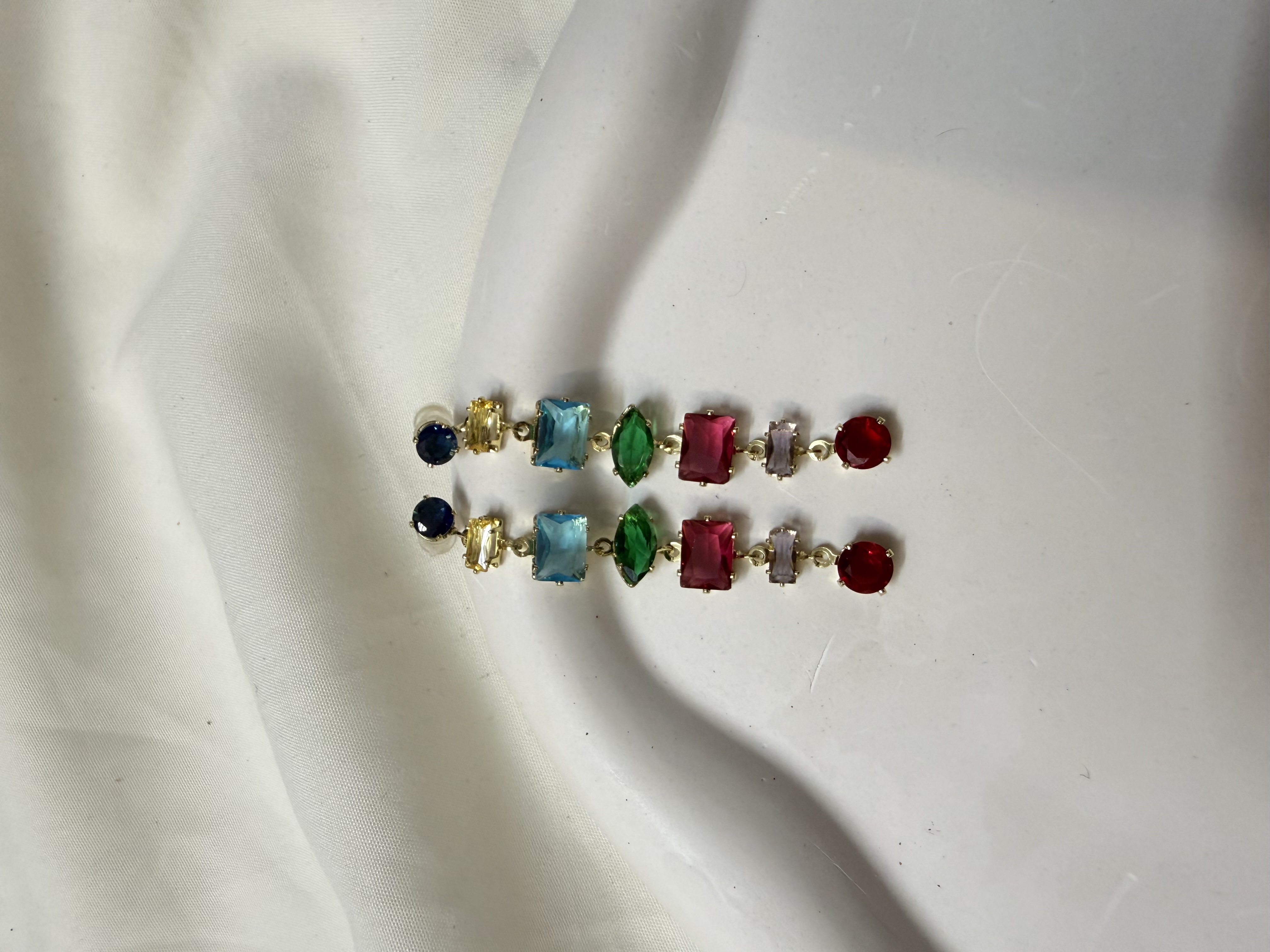 Multicoloured elongated earrings