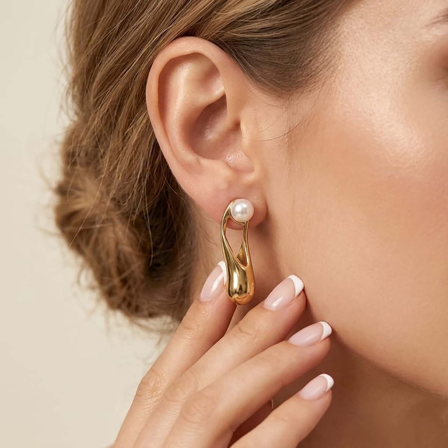 Pearl earrings