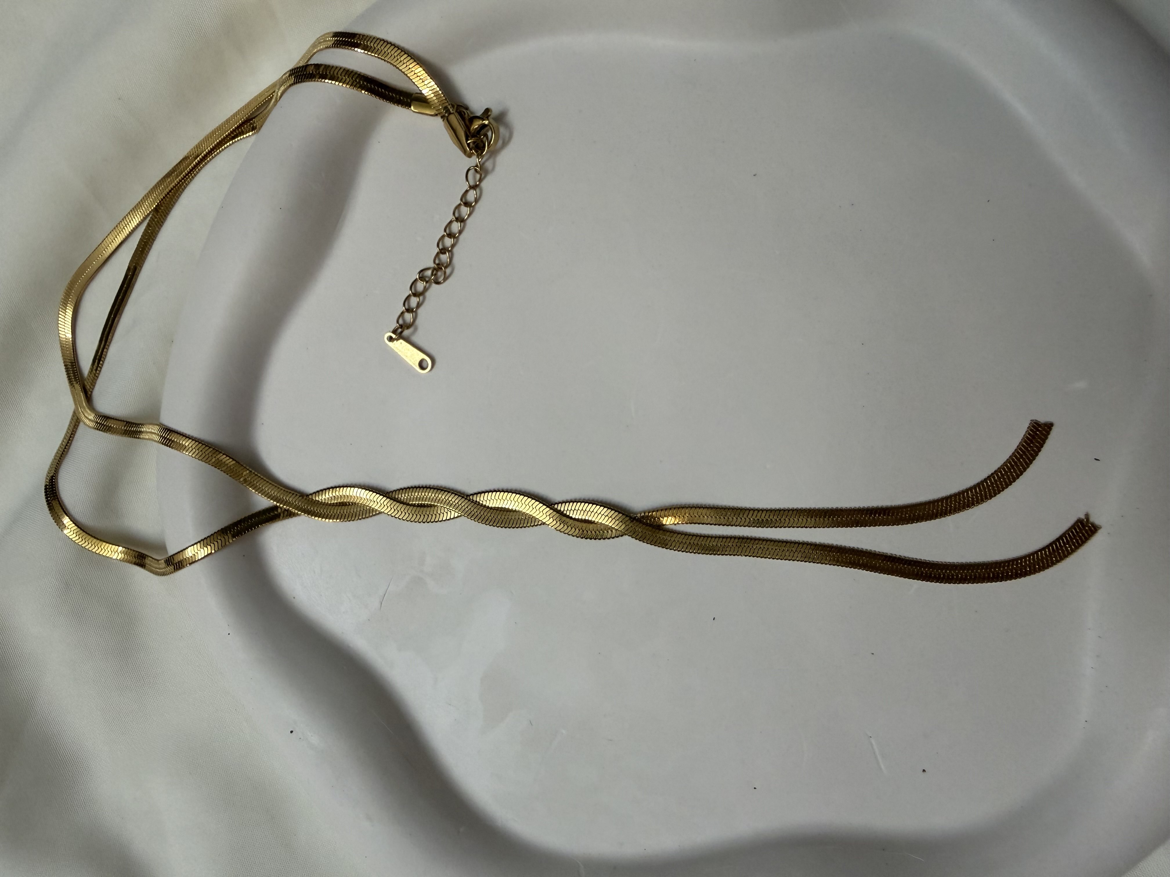 Elongated snake Chain