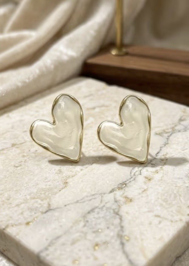 Enamel heart studs thumbnail 2