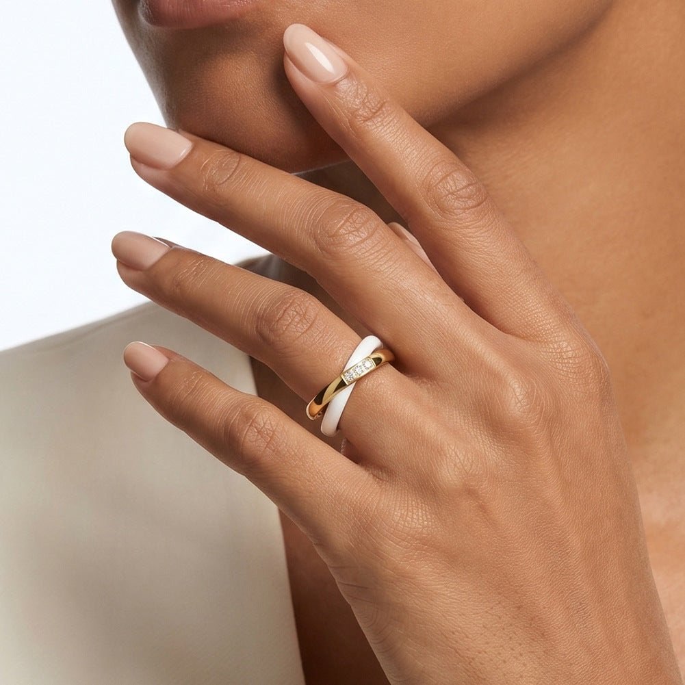 Minimalist Two-Tone Interlocking  Ring