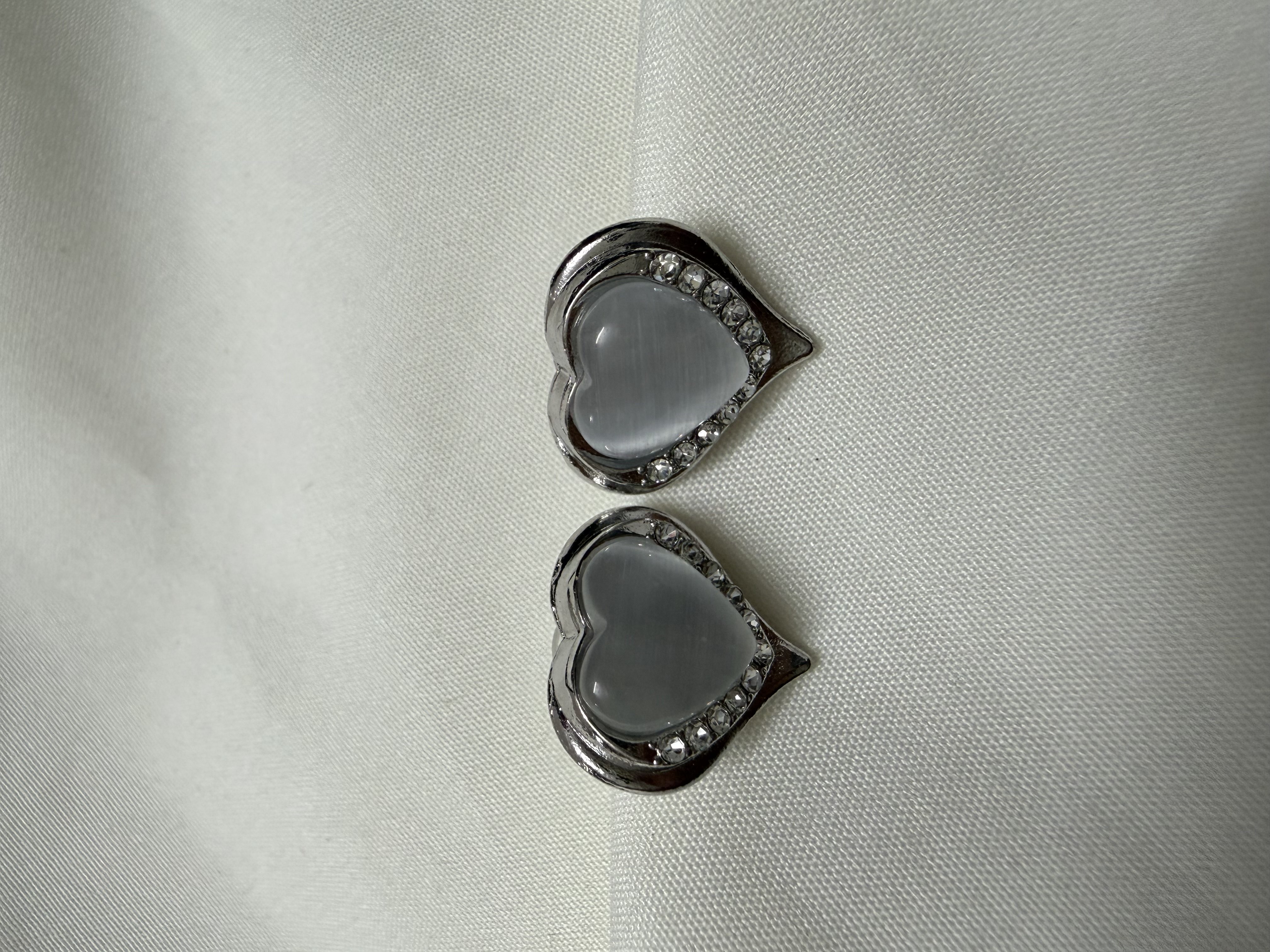 Ginostone silver heart