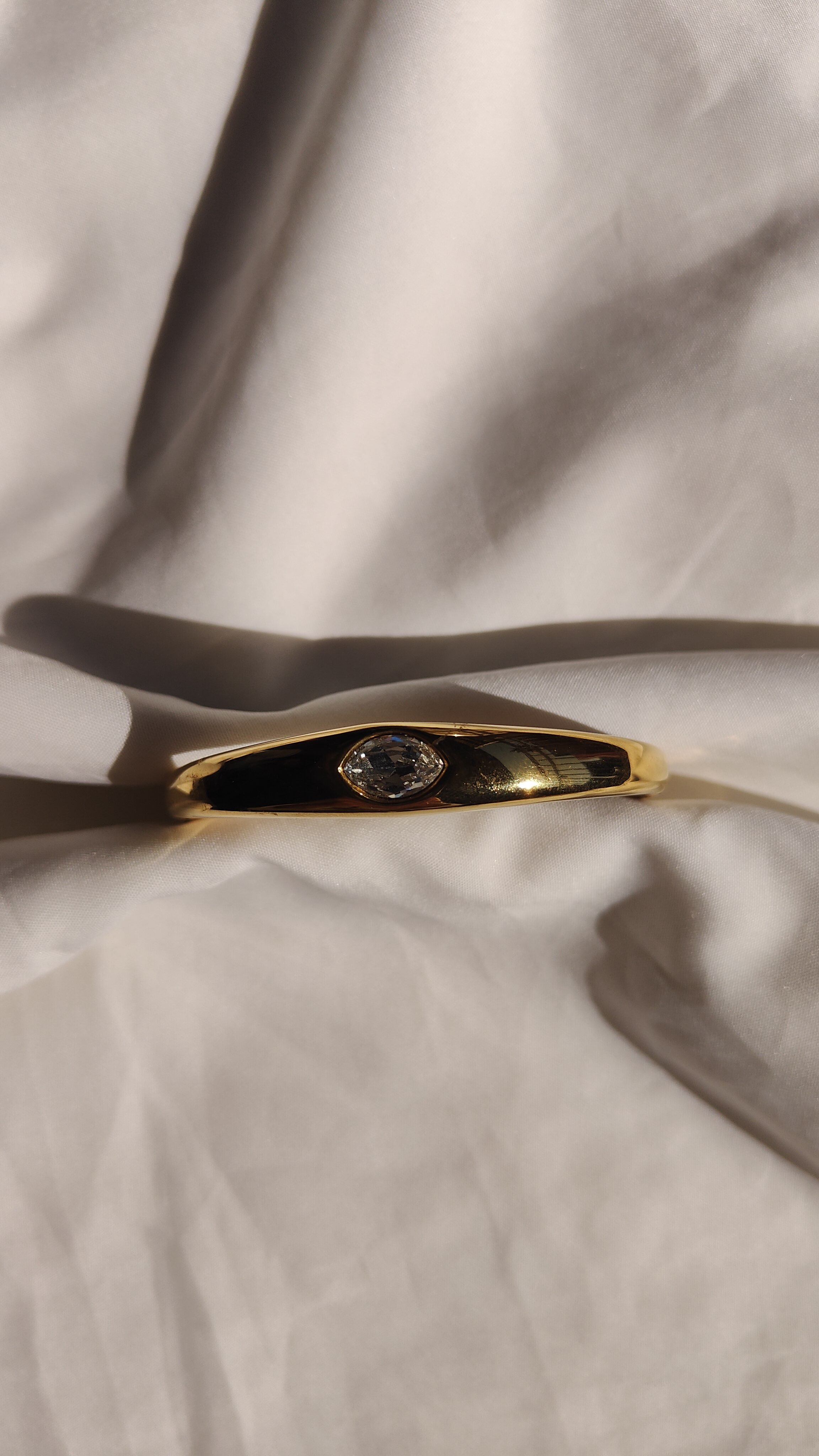 Stowe signet diamond bangle