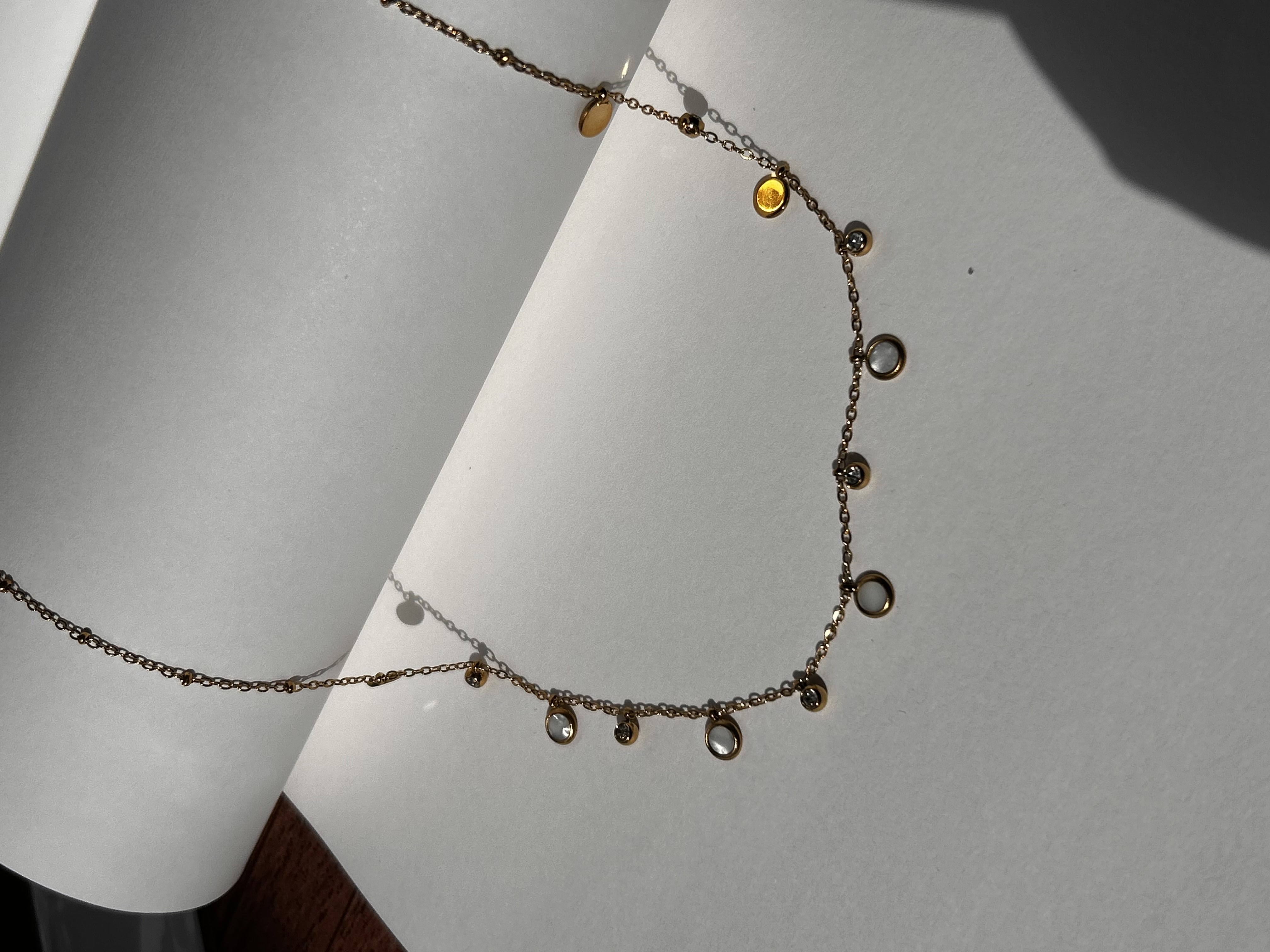 Mother of pearl Neckchain image 2