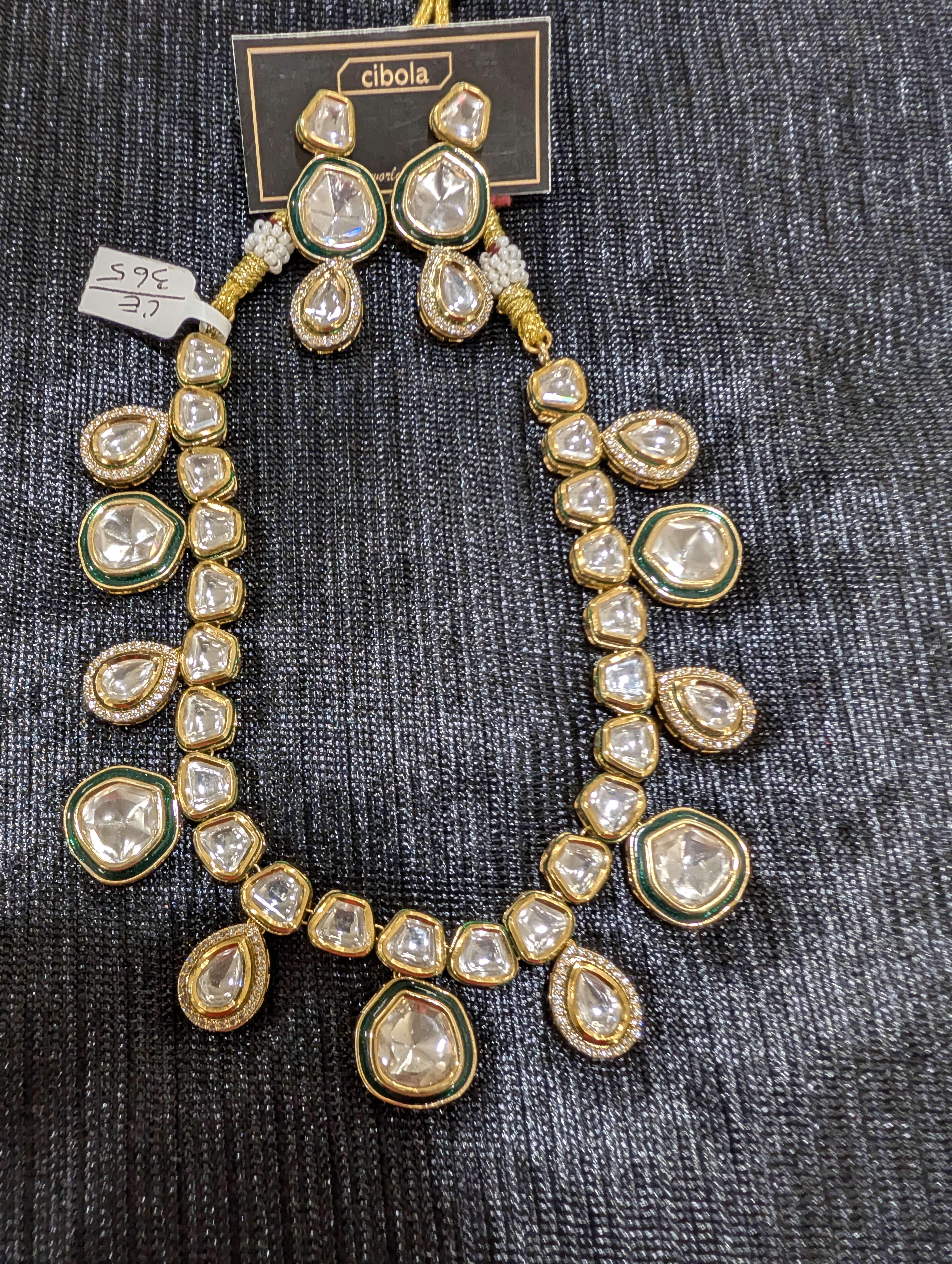 Kundan Necklace Set