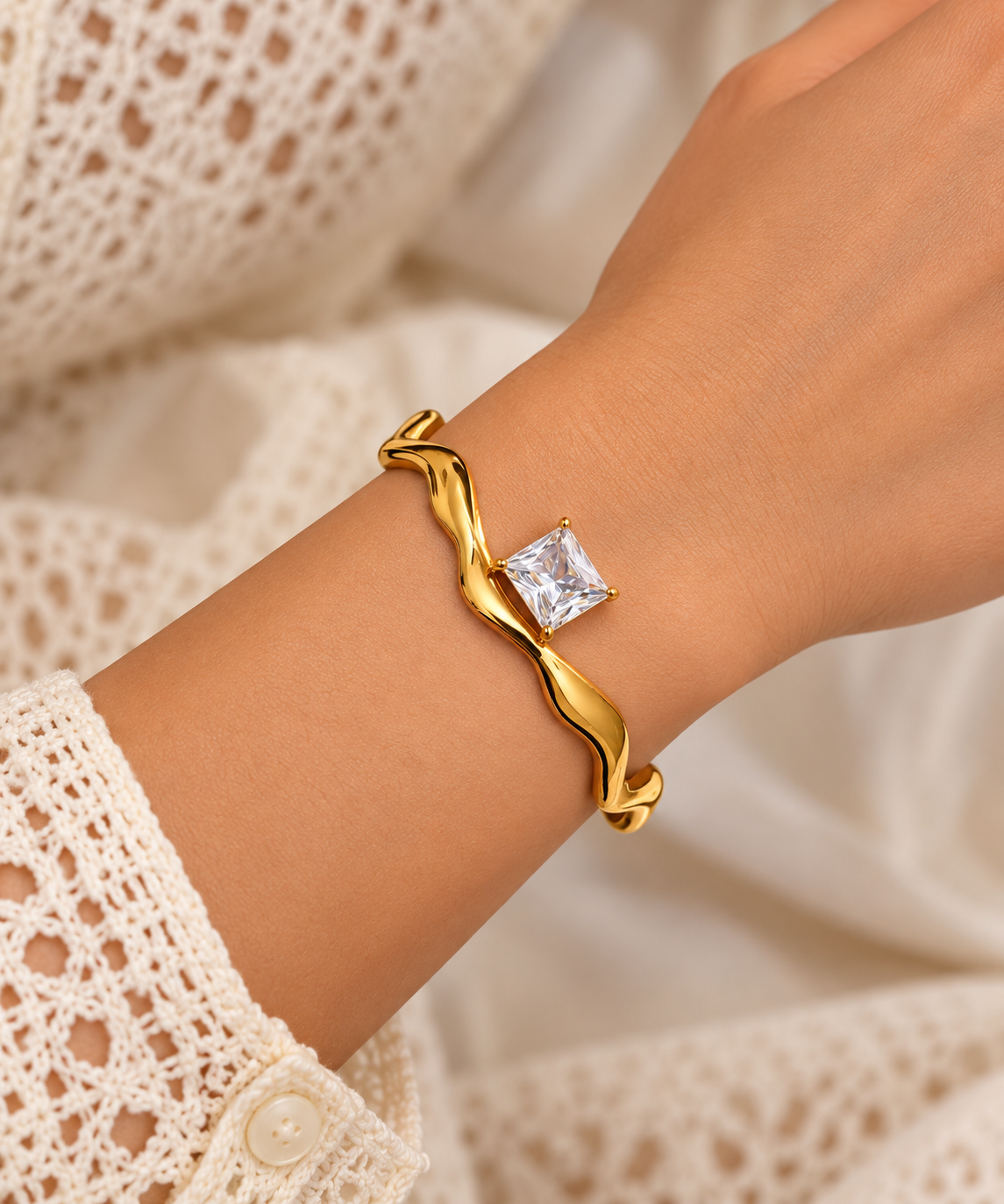 LAX_Crystal Wave Bracelet for Women