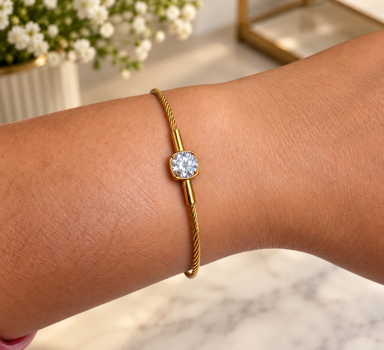 LAX_Twisted Crystal Cuff Bracelet for Women