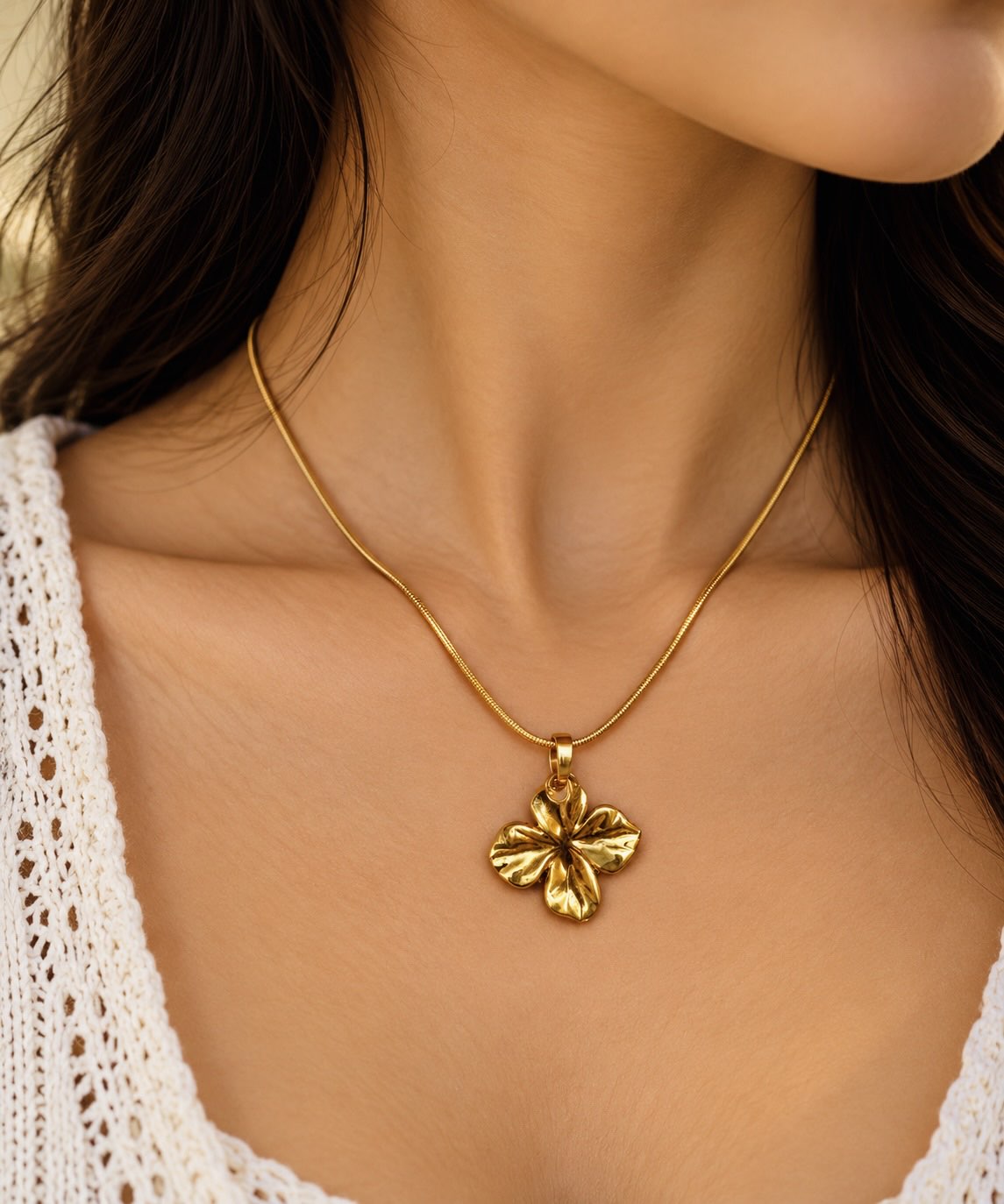 LAX_Sculpted Bloom Pendant Necklace for Women
