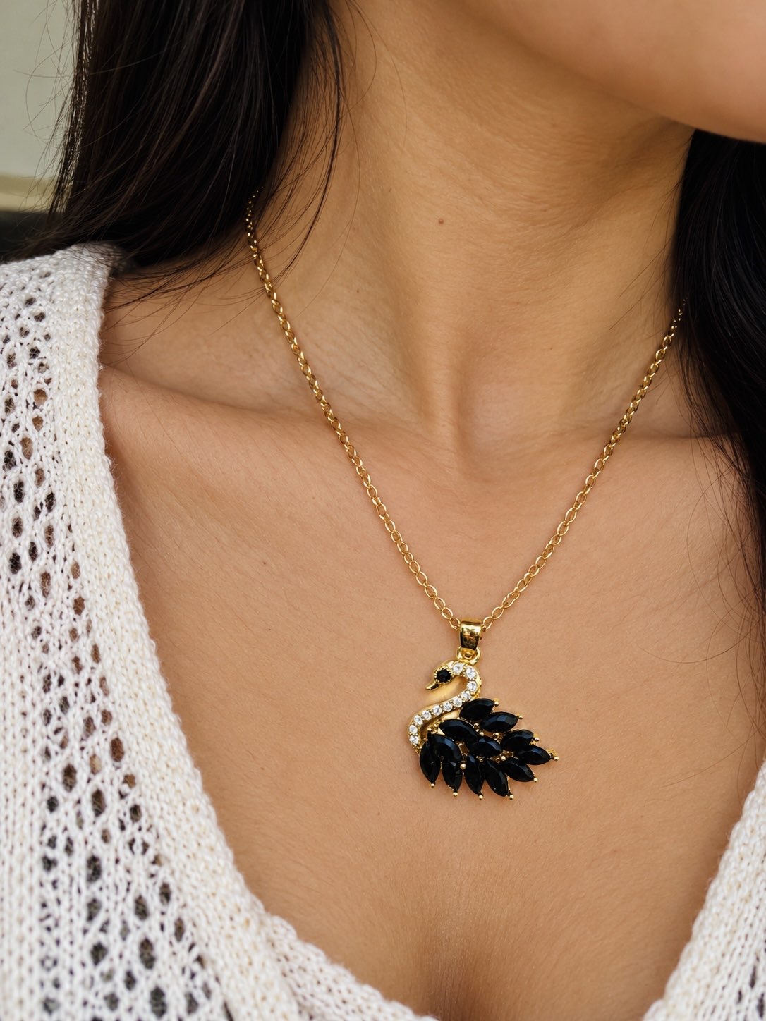 LAX_Midnight Swan Pendant Necklace for Women