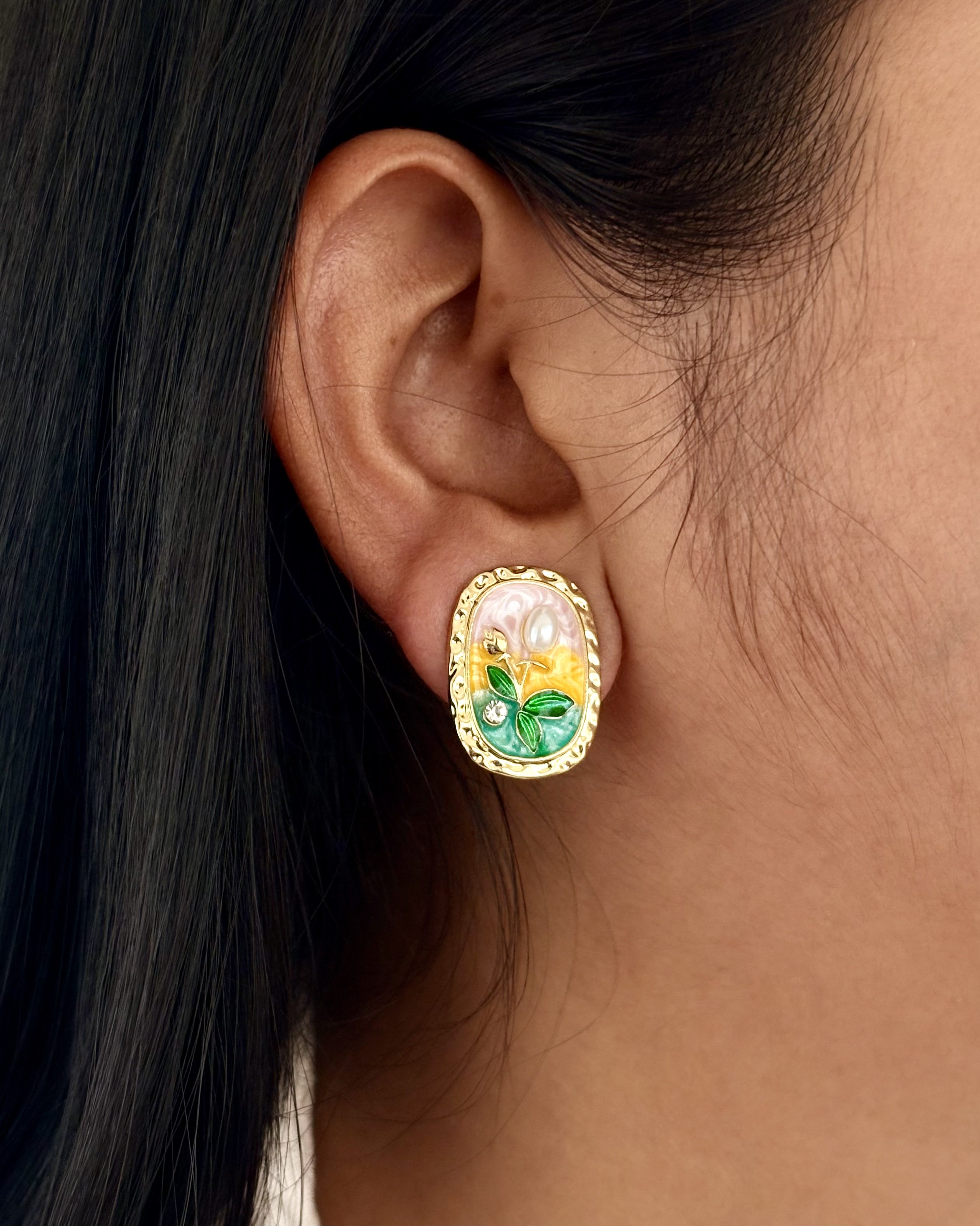 LAX_Floral Enamel Garden Stud Earrings for Women
