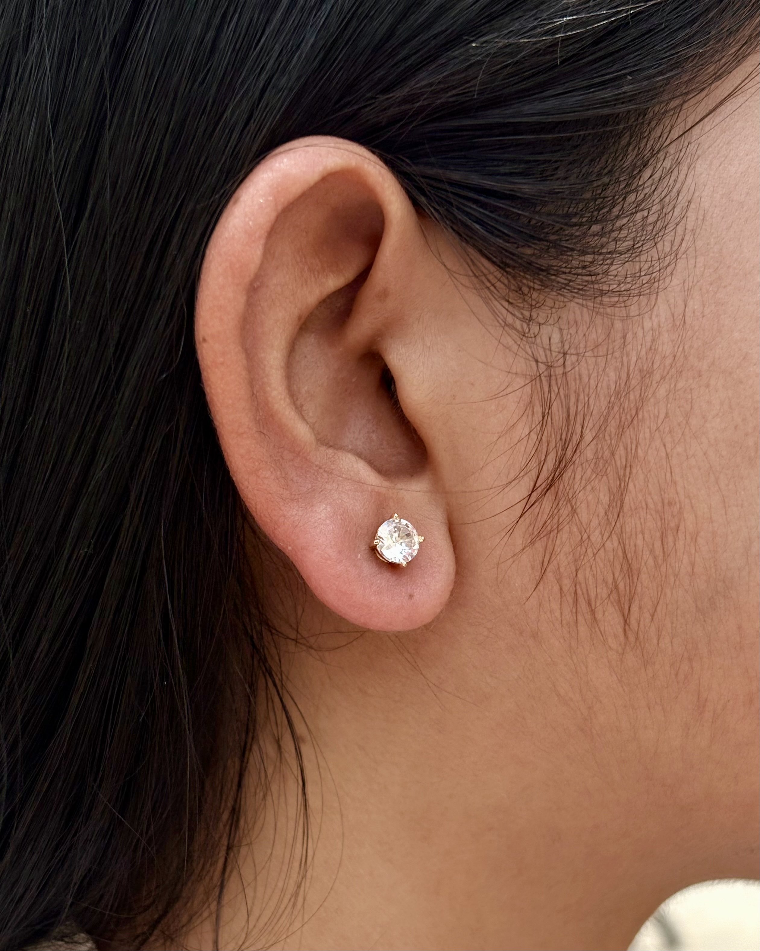 LAX_Crystal Glow Solitaire Stud Earrings for Women